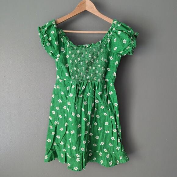 Urban Outfitters Dresses & Skirts - NWT URBAN OUTFITTERS Daisy Dress S – Green Floral 100% Cotton Summer Casual